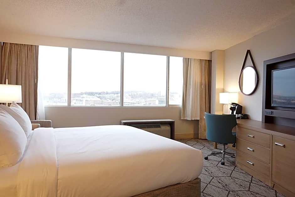 Crowne Plaza Syracuse, an IHG Hotel