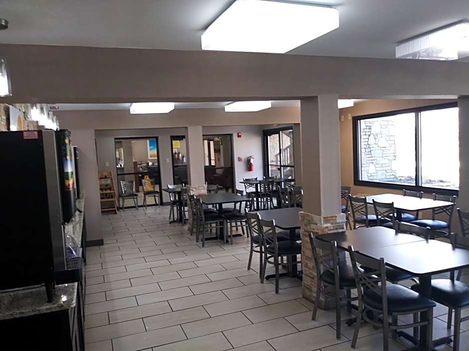 Quality Inn Cleveland Airport