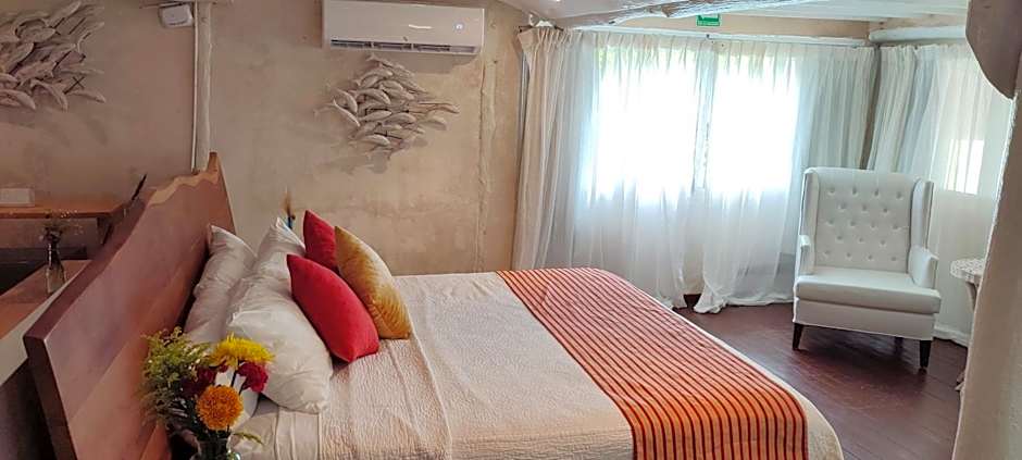 Photo 1 of 2 of Honeymoon Suite, Ocean front