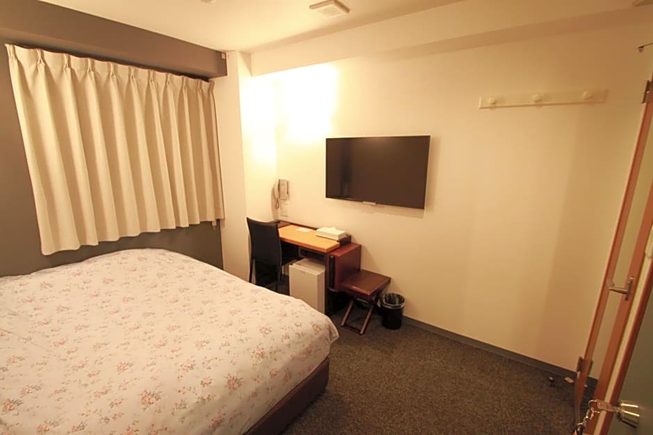 Toyama Town Hotel
