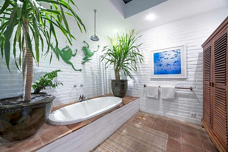 Villa Sajak 5 Bedroom Umalas