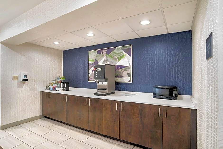 Country Inn & Suites by Radisson, Montgomery East I-85