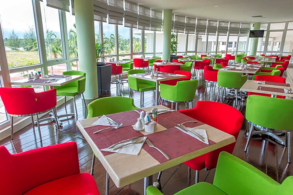 Grand Lagoi Hotel by Nirwana Gardens