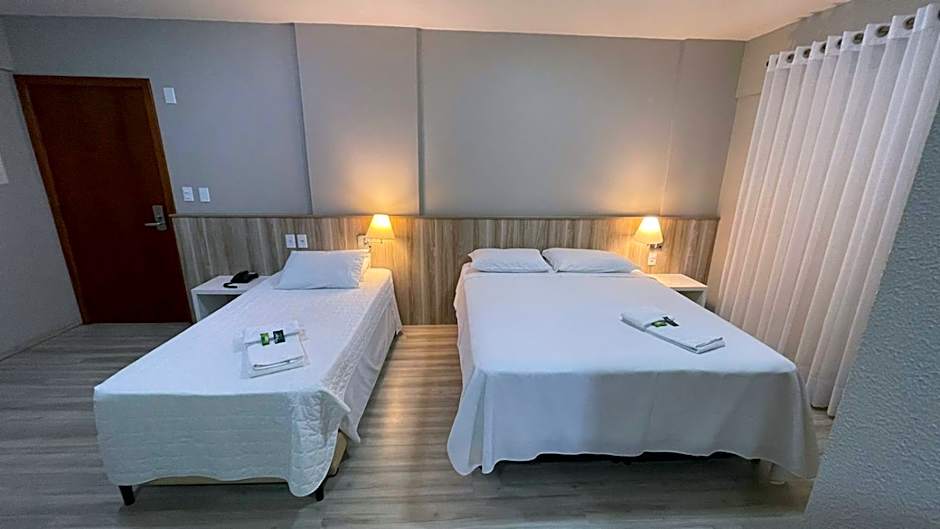 Aquarius Flat Aptos e Suítes