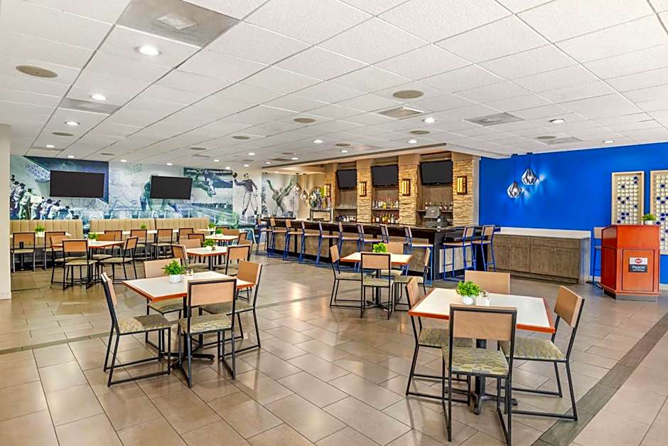 Best Western Premier Richmond City Gateway