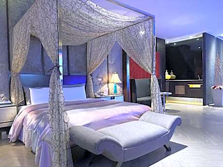 Quadruple Room with Garden View (Check-in after 18:00)