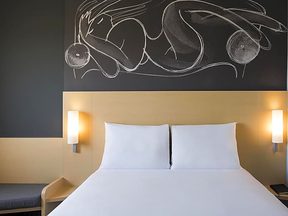ibis Irapuato