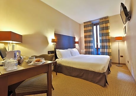 Double Room with French Bed