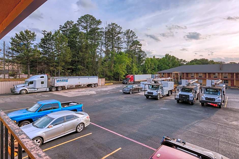 Executive Inn & Suites