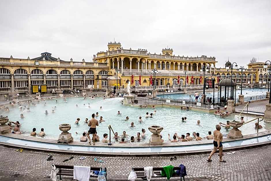 Little Americas Westend Mall Apartments