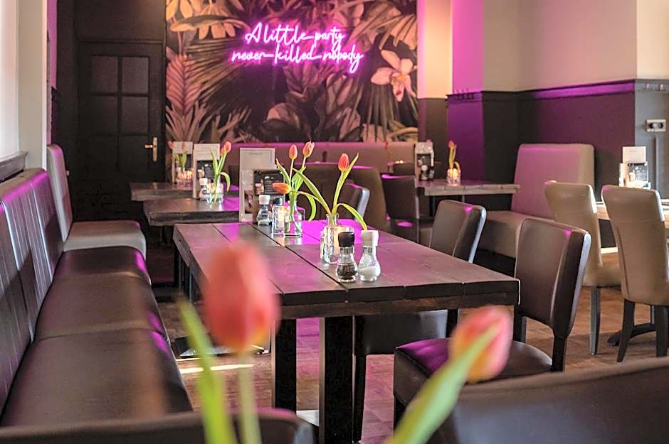 Bar-Bistro-Hotel DOK