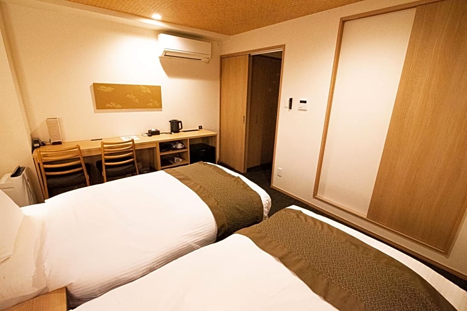 Xcellent Hotel