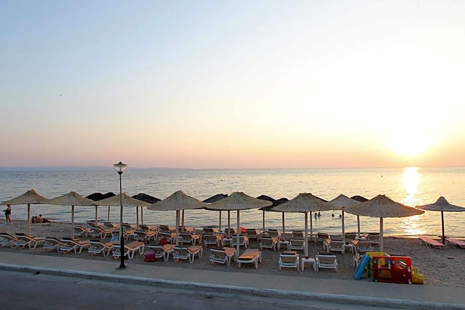 Meliton Inn Hotel & Suites by the beach