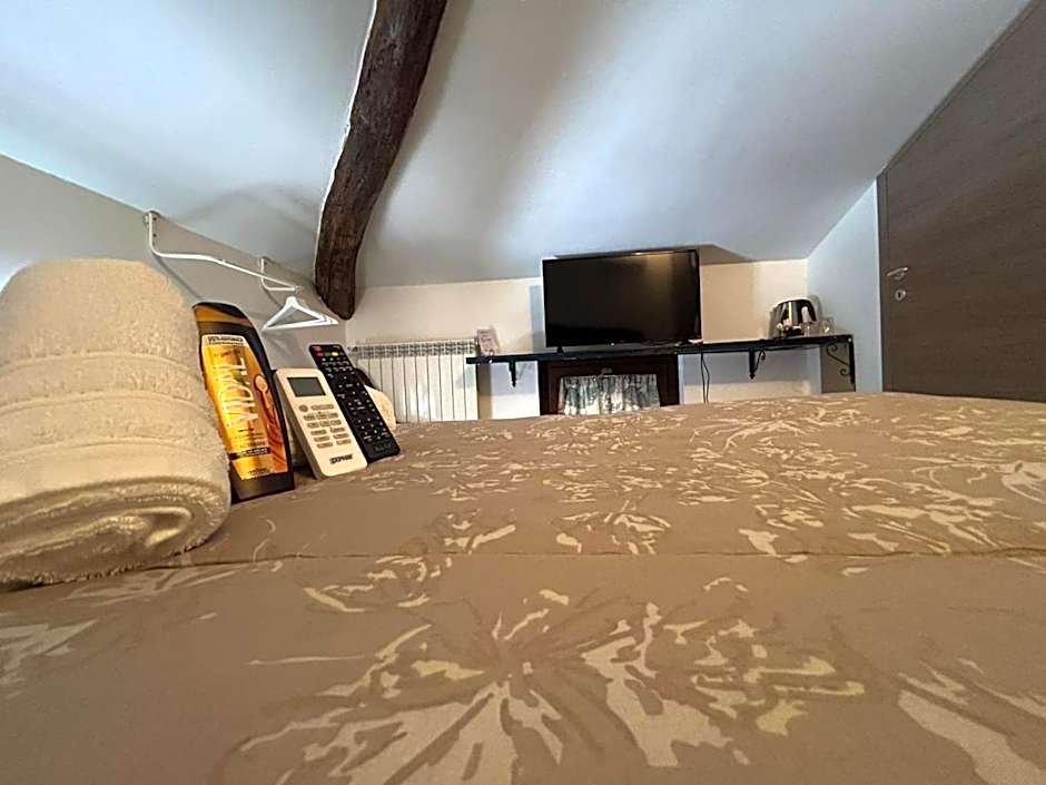 Poste Regie - Milan Guest House
