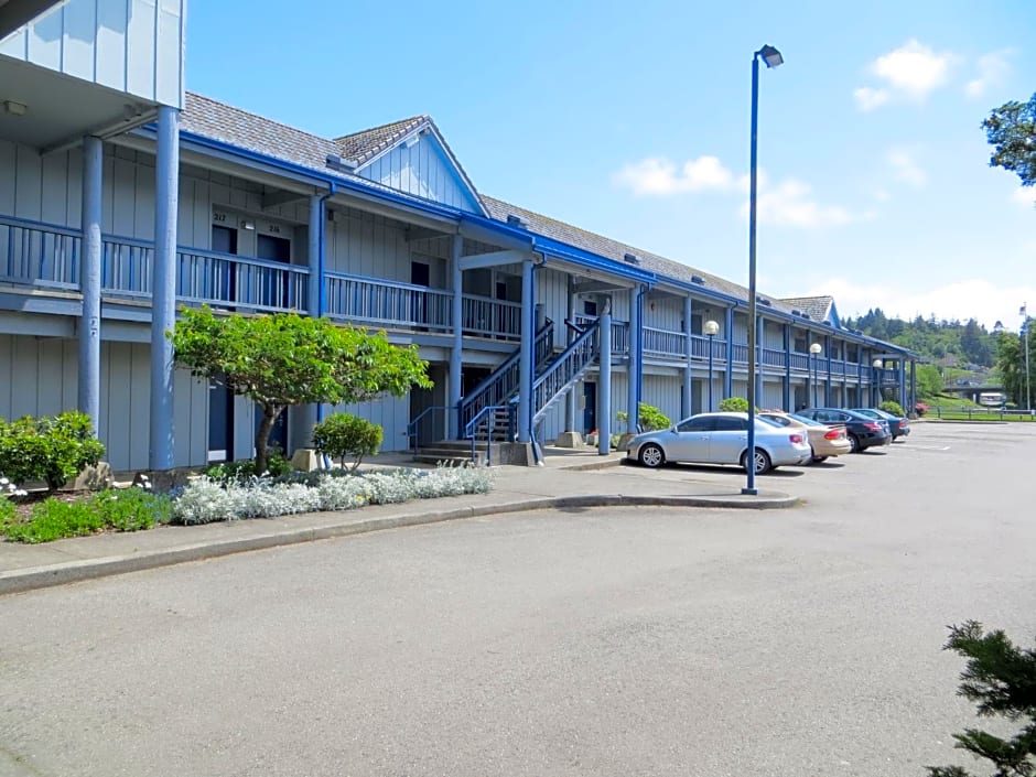 Edgewater Inn and Suites, Ascend Hotel Collection