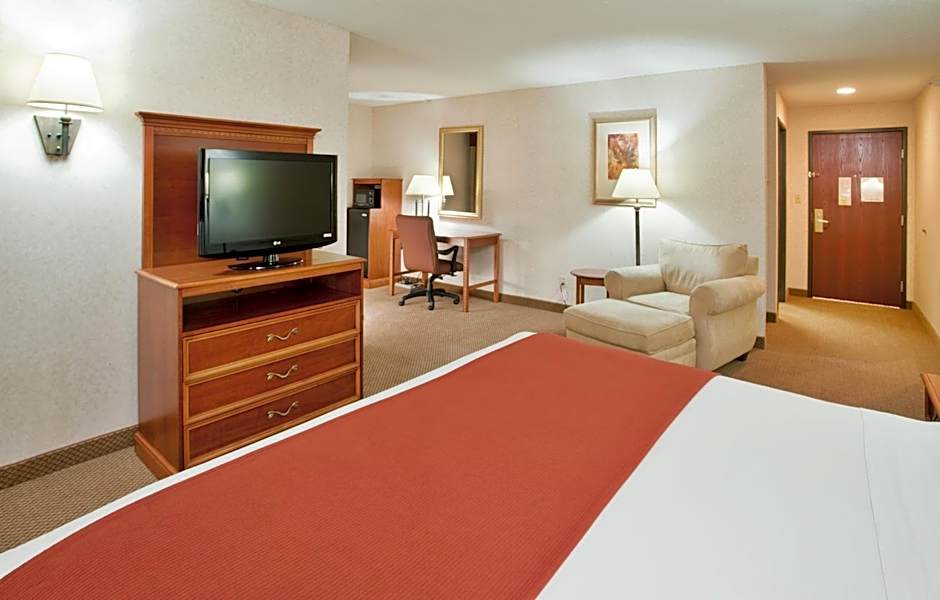 Seasons Inn & Suites Highland