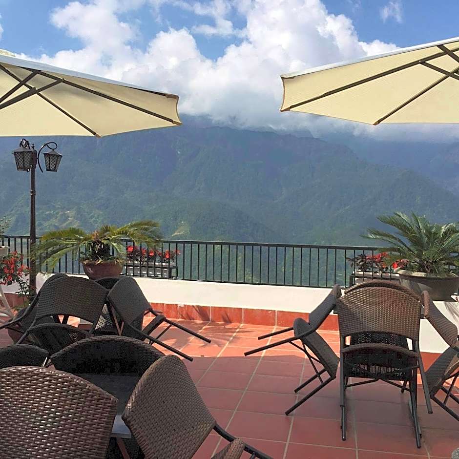 Sapa Hills Hotel