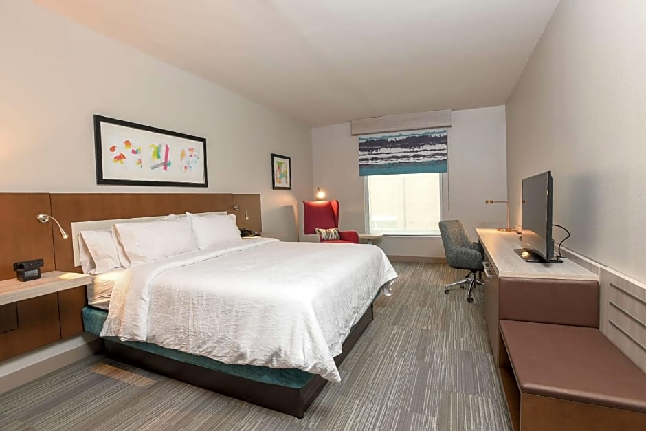 Photo 1 of 3 of Premium 1 King Bed