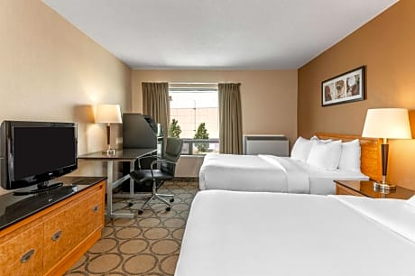 Efficiency Queen Room with Two Queen Beds - Non-Smoking