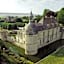 Le Chateau D'Etoges - Les Collectionneurs