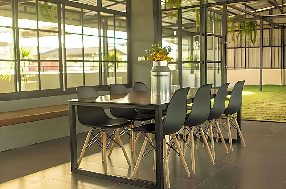 Baan Noppadol Hotel & Apartment Bangna