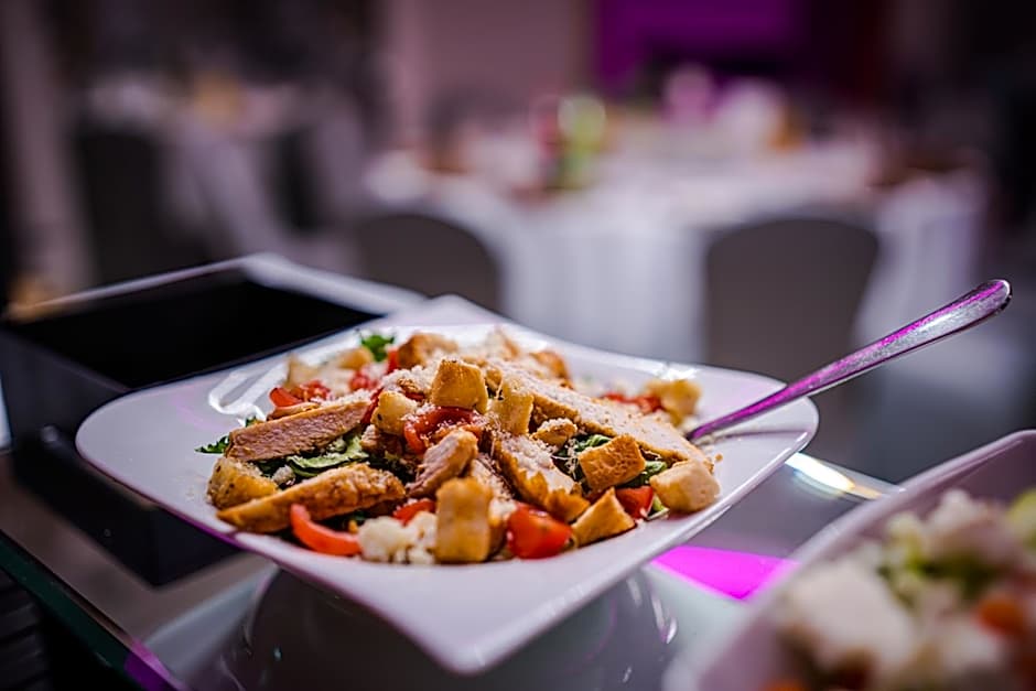 GLAMOUR - Restaurant & SPA