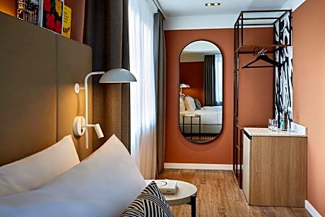Executive King Room with City View