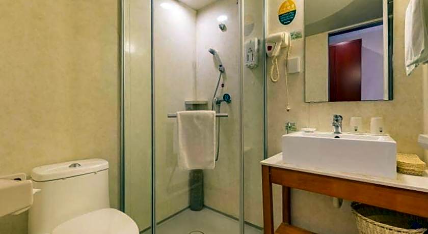 GreenTree Inn Xuzhou High Speed Railway Zhangqian Square Business Hotel