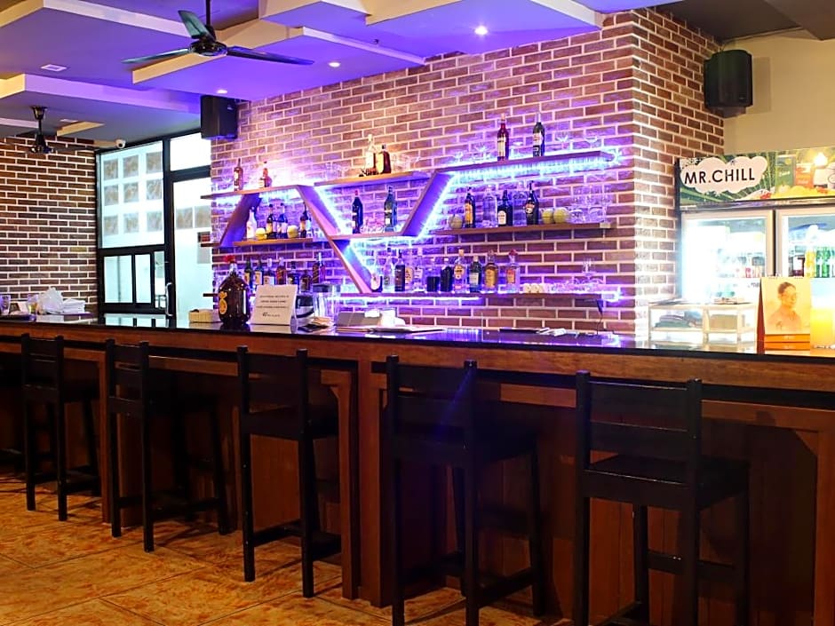 Easy Planet Phuket Patong