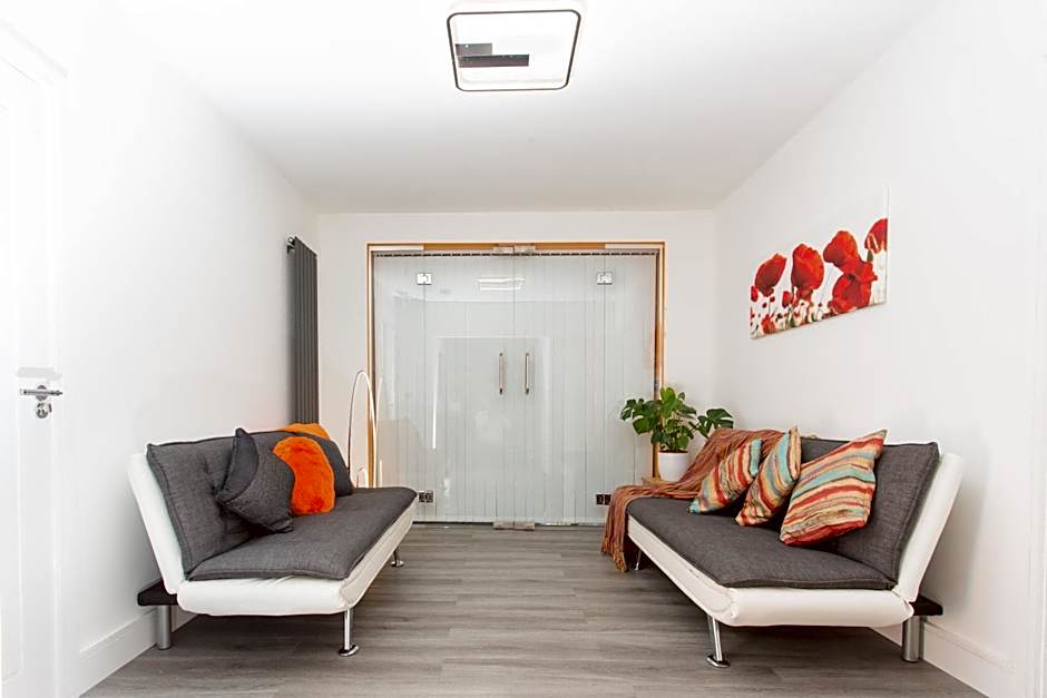 Legoland Heathrow Windsor Apartment Hotel