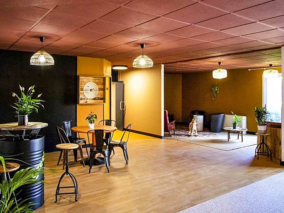 greet Hotel Castres Saix