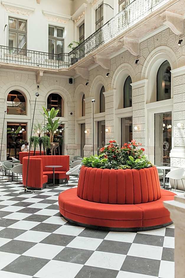 Hotel Oktogon Haggenmacher by Continental Group