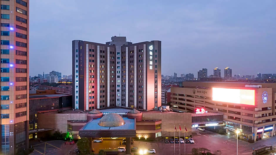 Orange Hotel Nantong Yuanrong Plaza