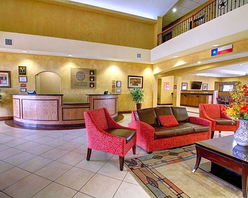 Comfort Inn & Suites Alvarado