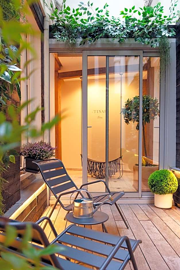 Tinah Paris, Champs Elysées