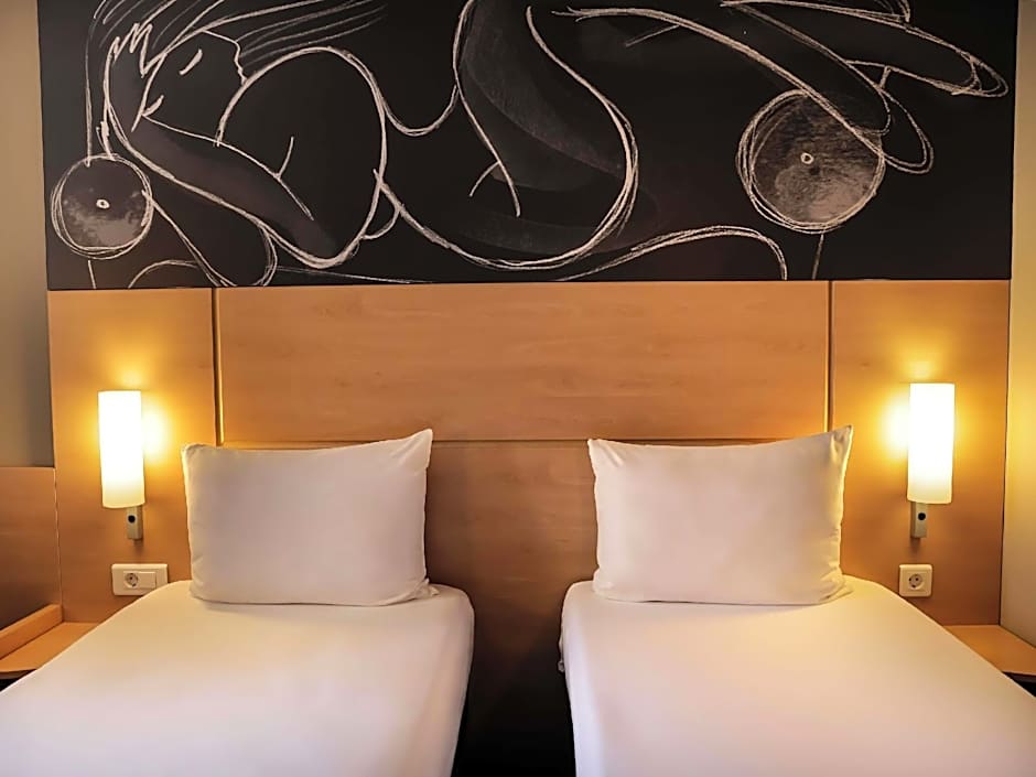 Ibis Yerevan Center