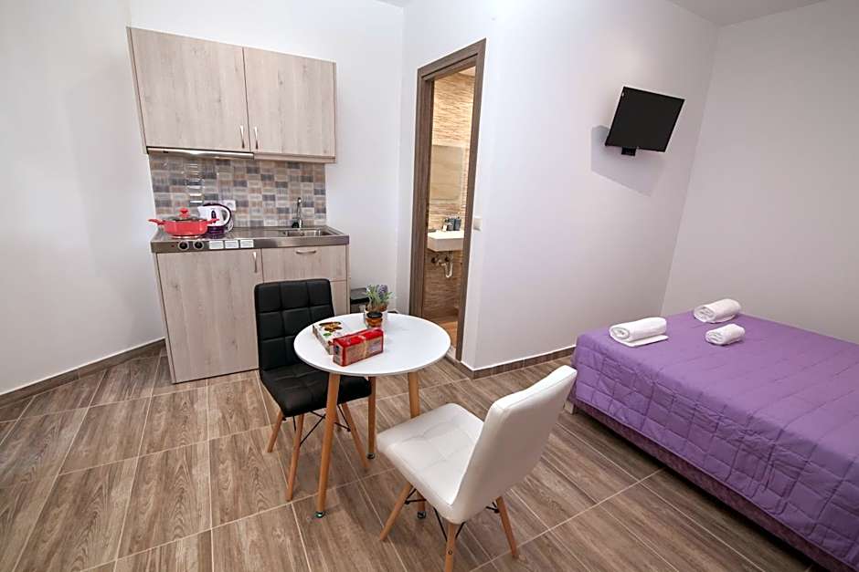 Del Mar 'Adults Only'