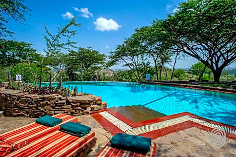 Serengeti Serena Safari Lodge