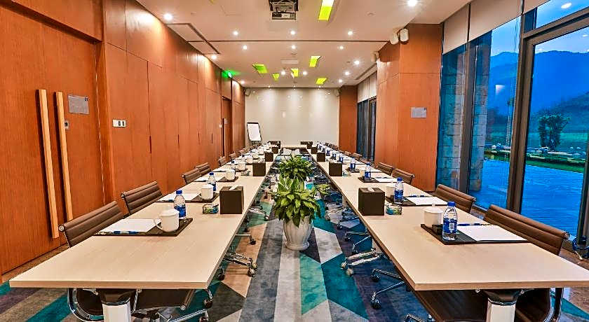 Holiday Inn Express Emei Mountain By IHG