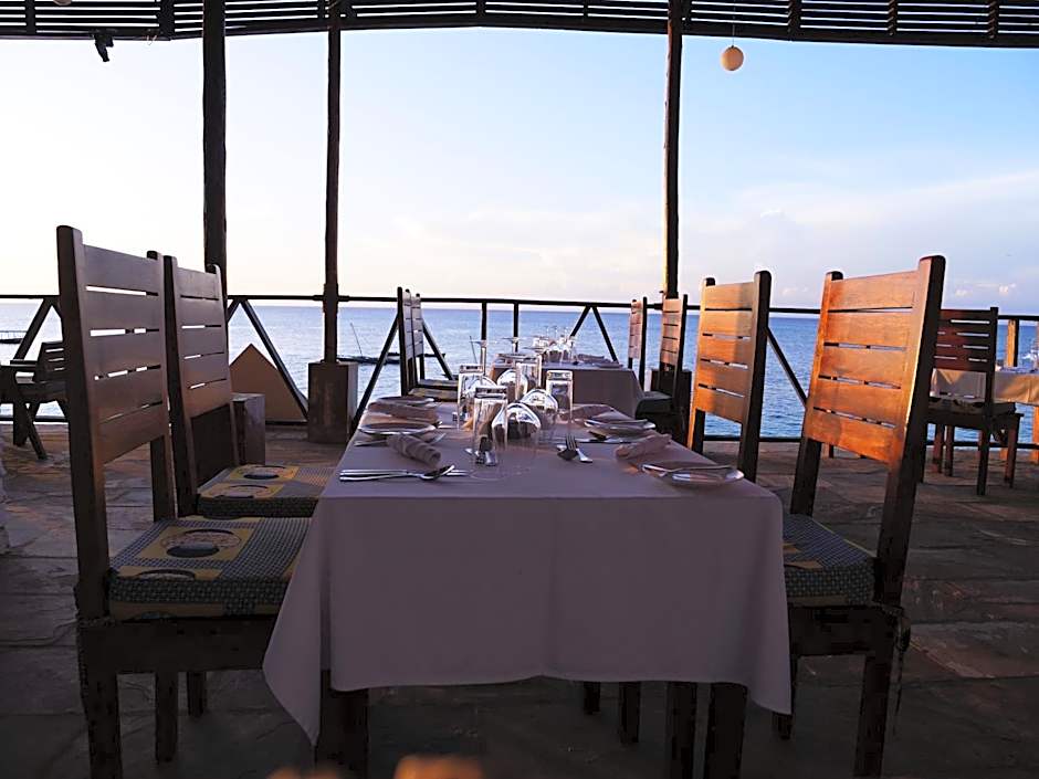 Double A Nungwi Beach Hotel