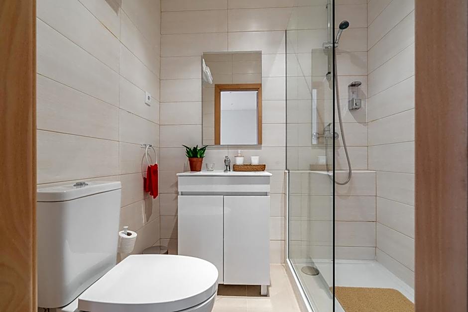 Peach Hostel & Suites