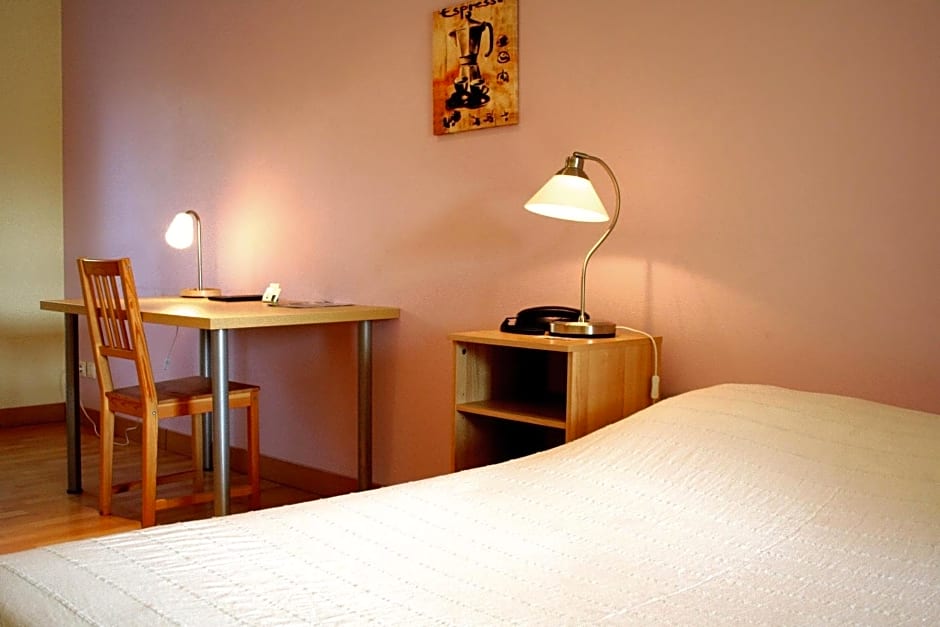 Photo 1 of 10 of Double Room