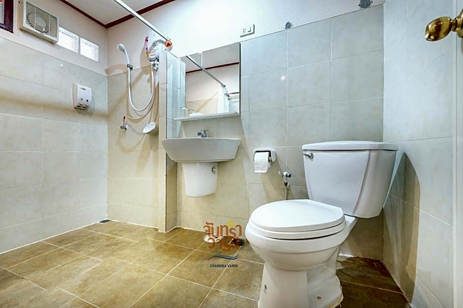 Chandra Varin Hometel