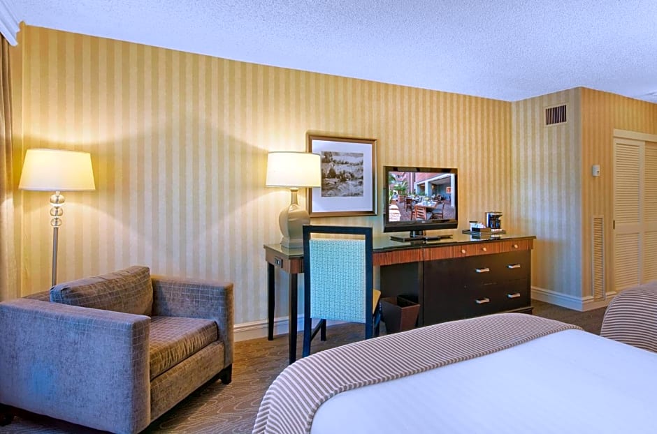 Omni Charlottesville Hotel