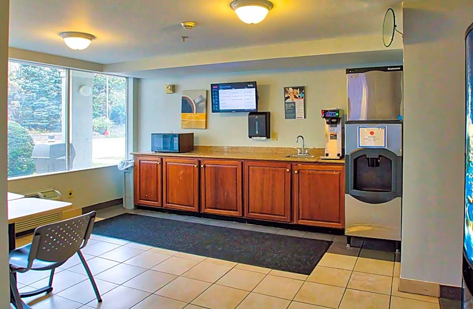 Motel 6 Buffalo Airport