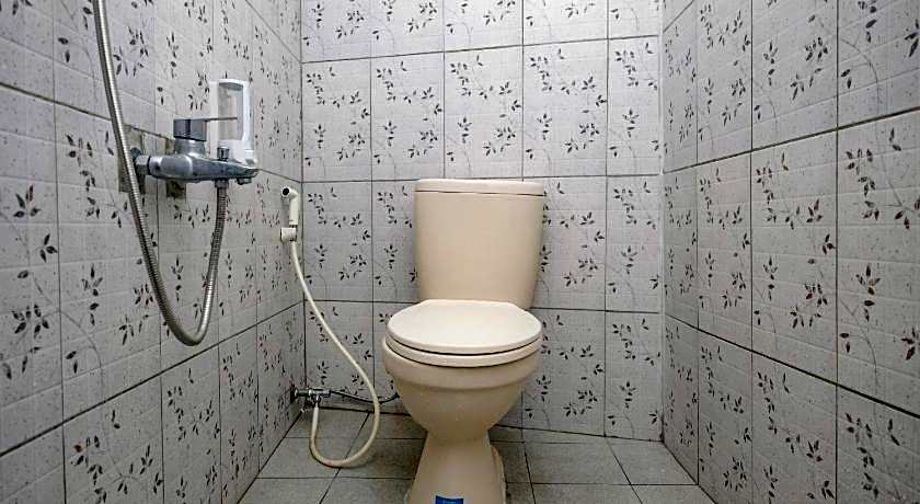 OYO 2519 Mayang Garini