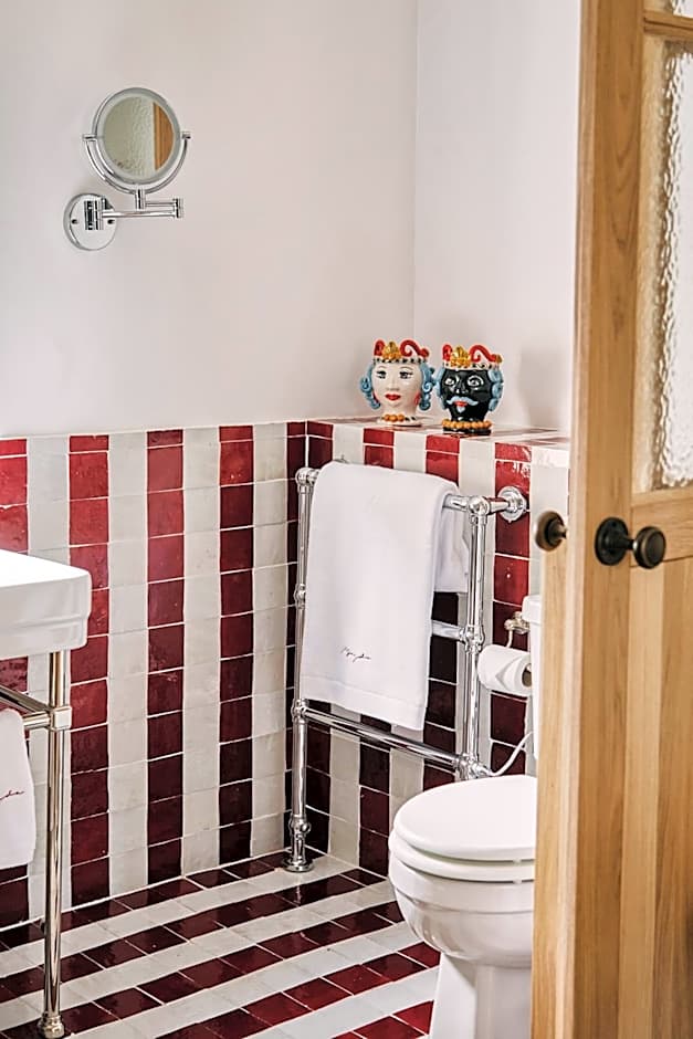 Magda Boutique Rooms