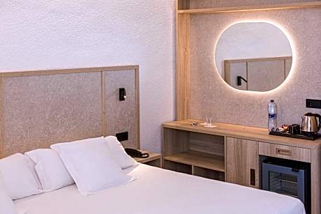 Double or Twin Room with Extra Bed