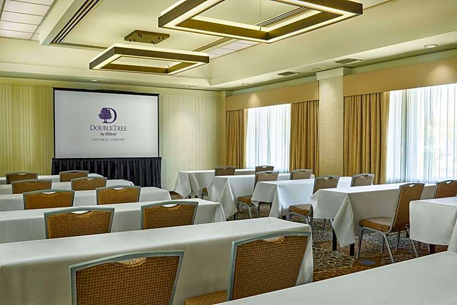 DoubleTree By Hilton Hotel Ontario Airport
