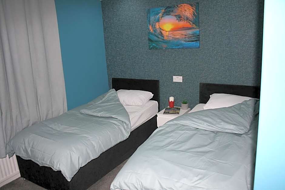 White Rose Hotel and Restaurant